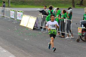 BIB: 2314
                            <button type="button" onclick="openModal(3531283)" class="btn btn-primary btn-sm float-right btn-popup" data-toggle="modal" data-target=".modal-high-quality">
                        <i class="fas fa-shopping-cart"></i> Add to Cart
                    </button>
                                            <button type="button" onclick="isThisMe(3531283, true)" class="btn btn-success btn-sm float-right btn-popup btn-isme hidden" data-toggle="tooltip" data-placement="bottom" title="นี่คือรูปของคุณใช่ไหม คลิกที่นี่เพื่อเอาเข้าอัลบั้ม">
                        <i class="fas fa-plus"></i> Add to album
                    </button>
                    <button type="button" onclick="isThisMe(3531283, false)" class="btn btn-warning btn-sm float-right btn-popup btn-isnotme hidden">
                        <i class="fas fa-ban"></i> Remove from album
                    </button>